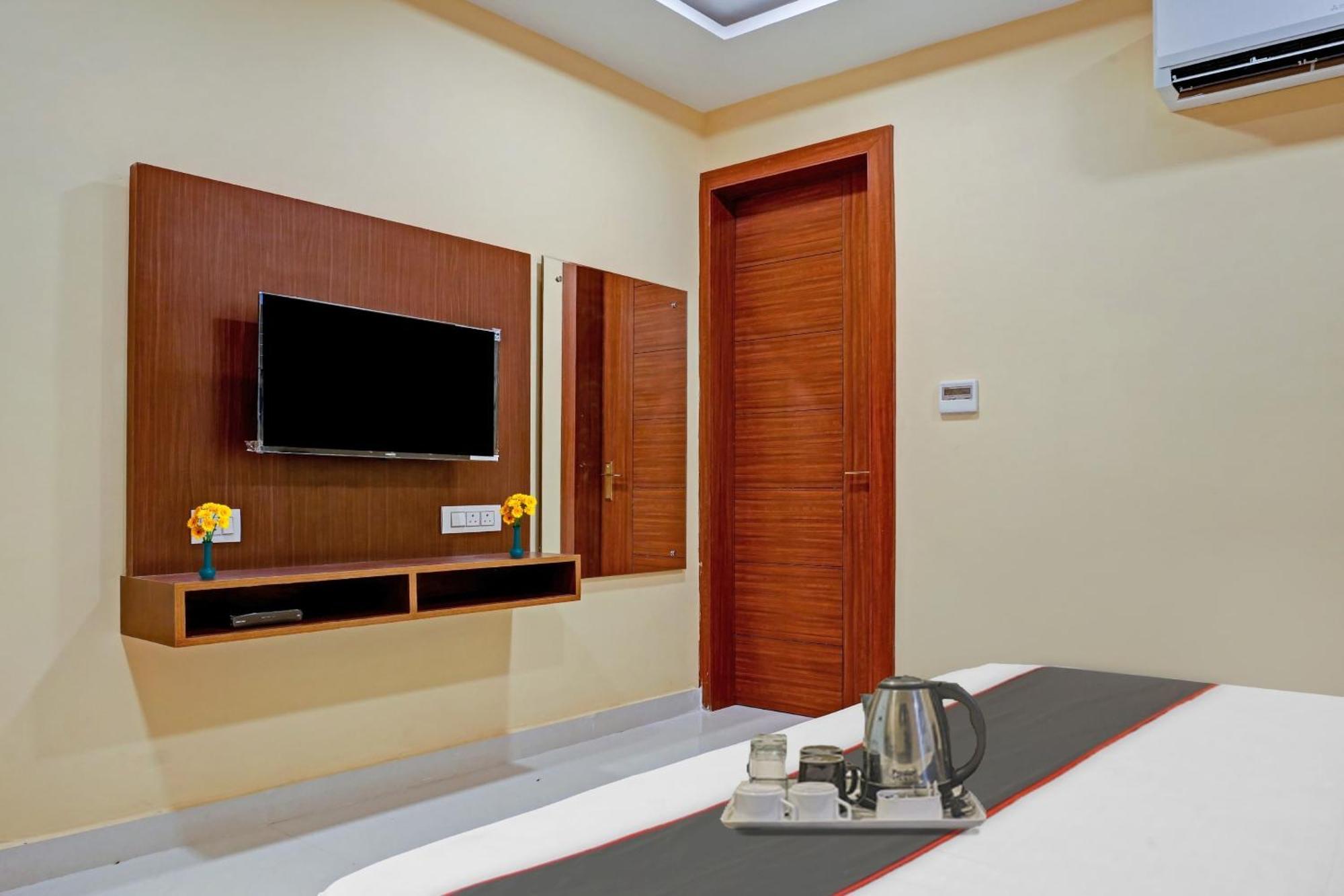 Hotel O Blue Diamond Prayagraj Exterior photo