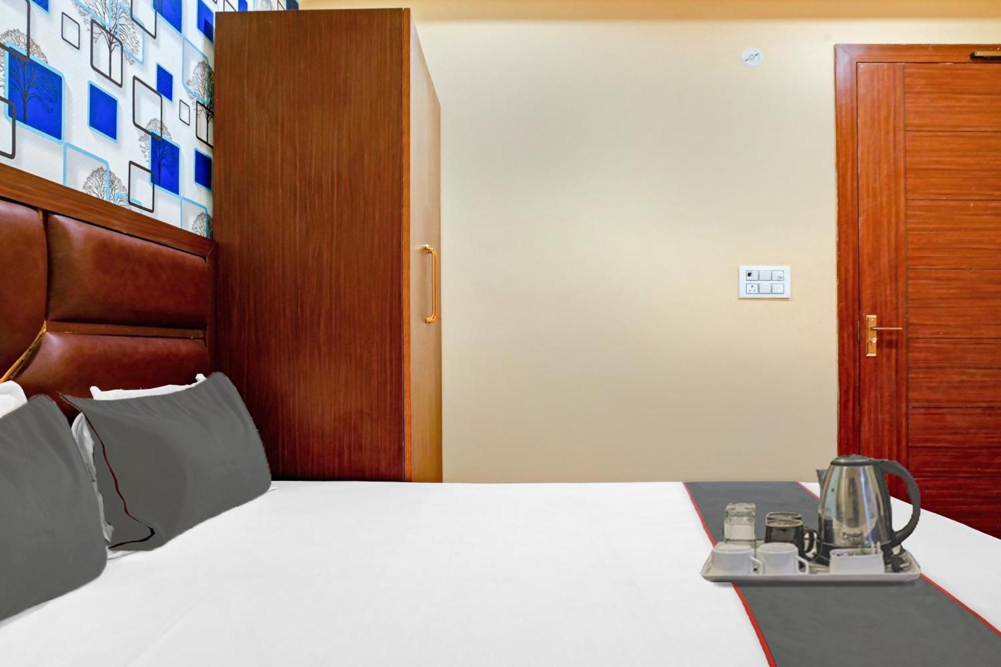 Hotel O Blue Diamond Prayagraj Exterior photo
