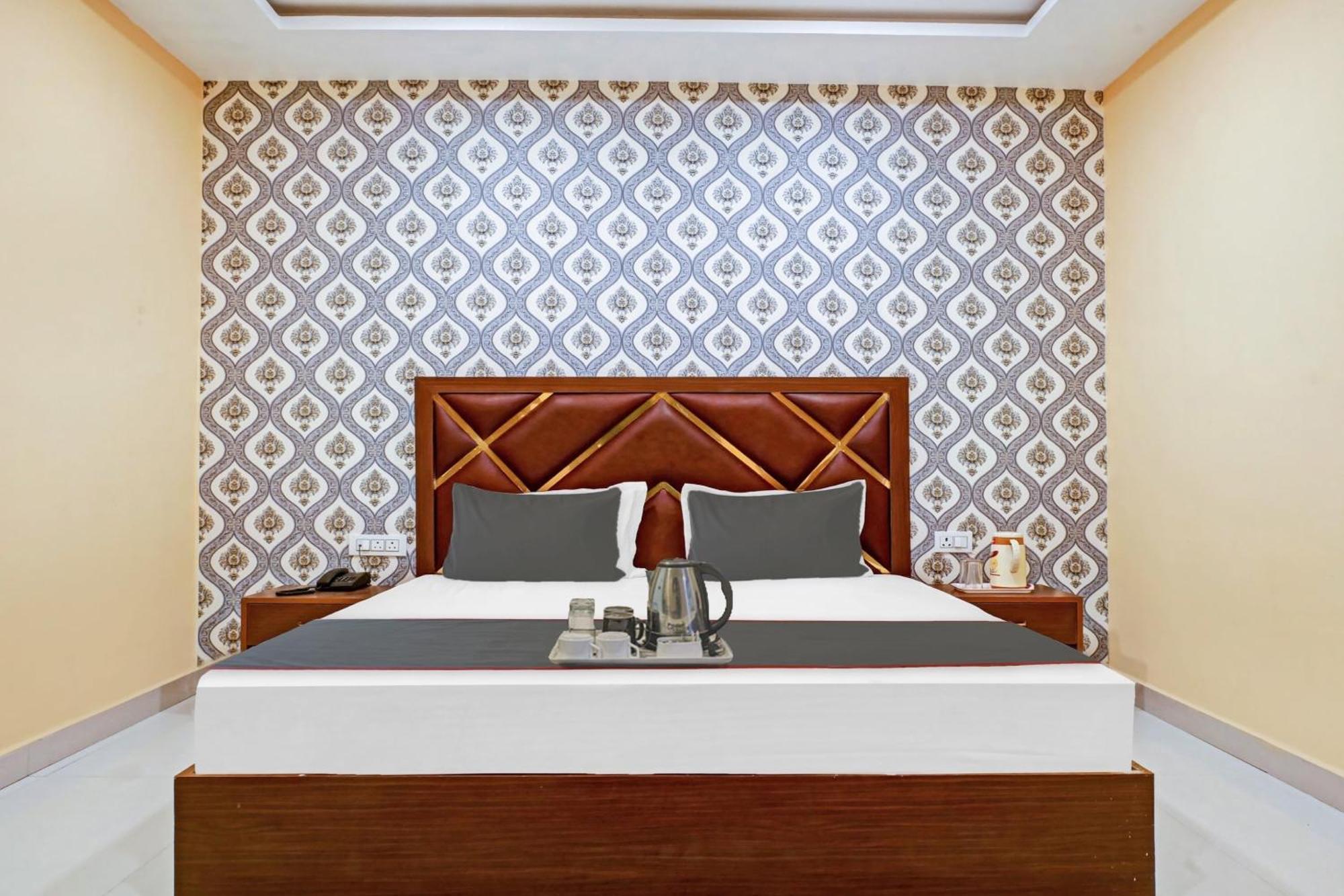 Hotel O Blue Diamond Prayagraj Exterior photo