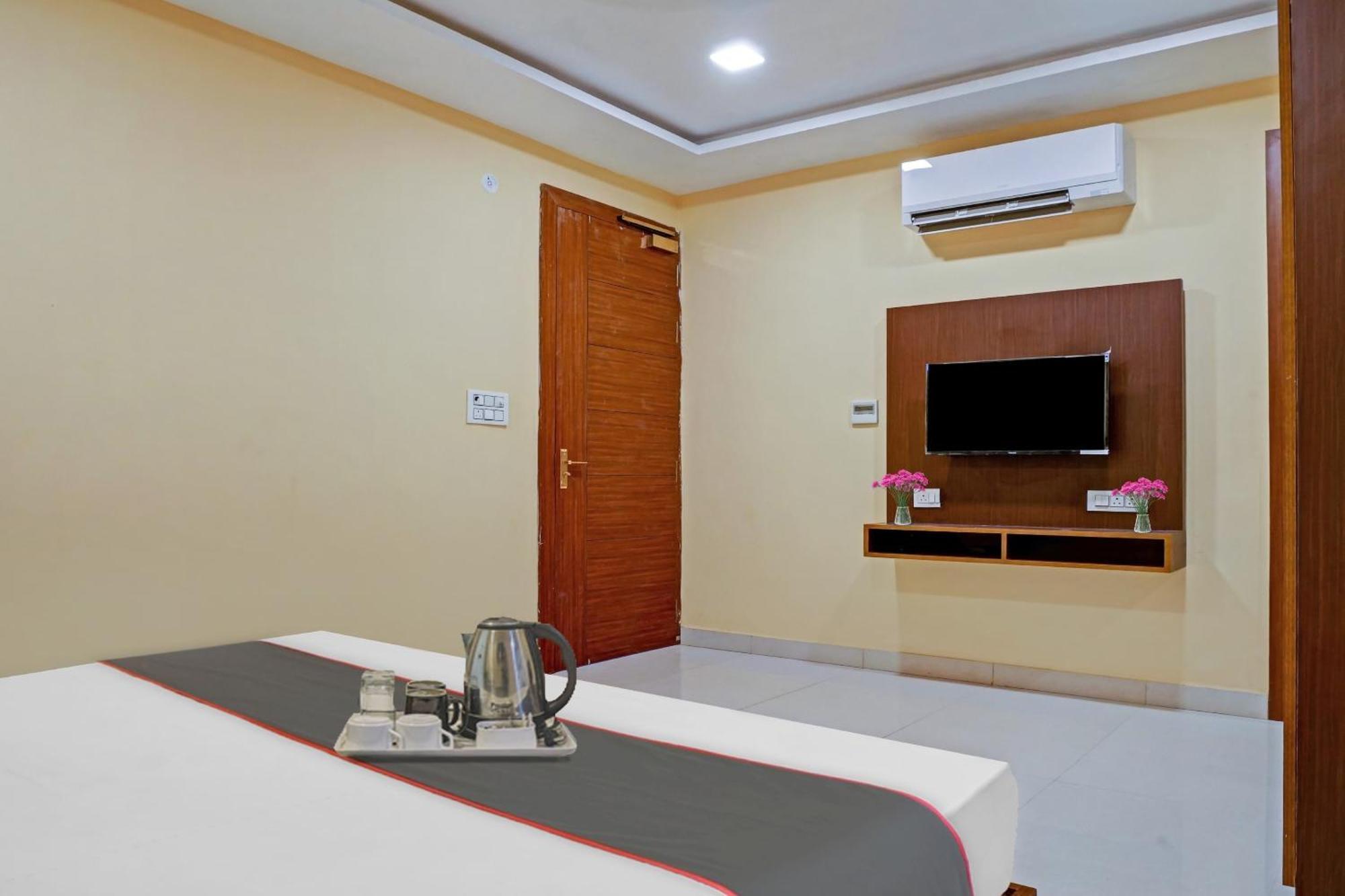 Hotel O Blue Diamond Prayagraj Exterior photo