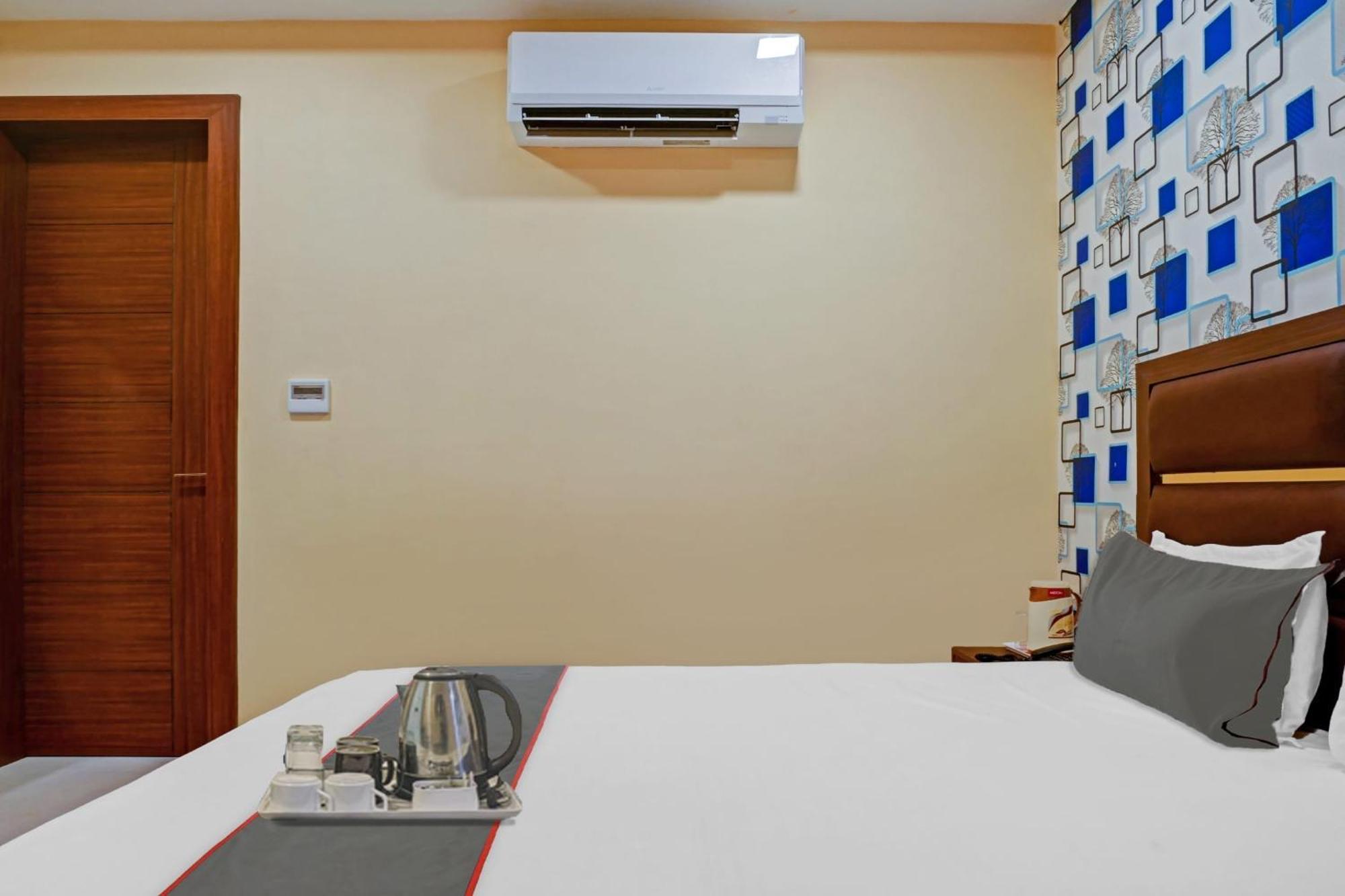 Hotel O Blue Diamond Prayagraj Exterior photo